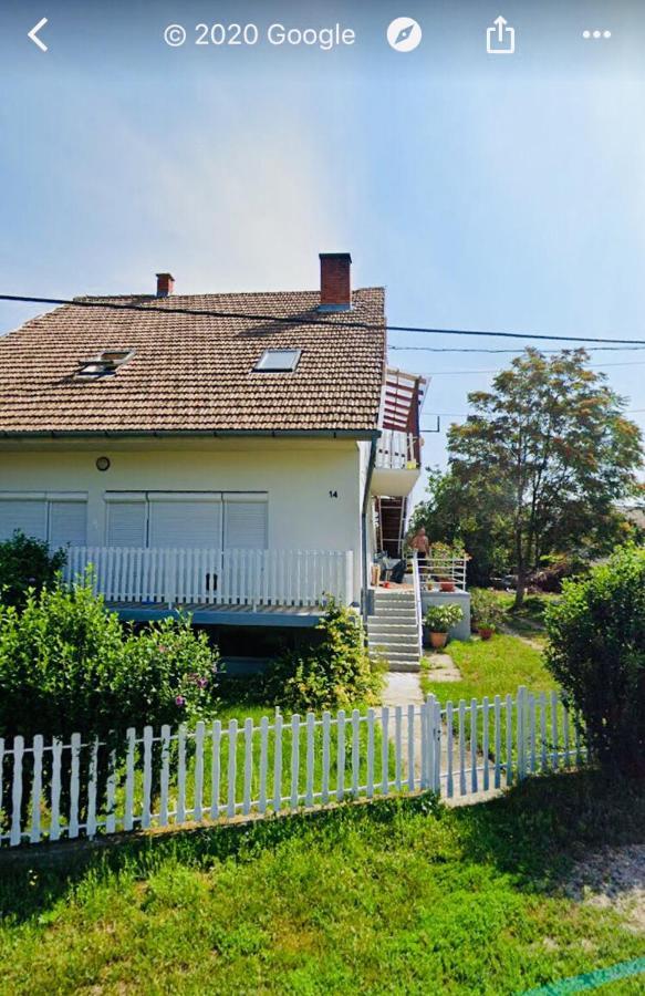 Lelle-Kert Apartman 02 Balatonlelle Εξωτερικό φωτογραφία